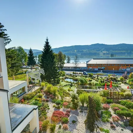 Отель Star Lipno Липно-над-Влтавой